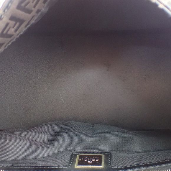 FENDI Mamma Baguette Handbag - Picture 5 of 16